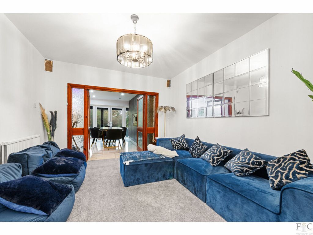 Additional image 5 of 6 bed detached house for saleThe Fairway, Oadby LE2