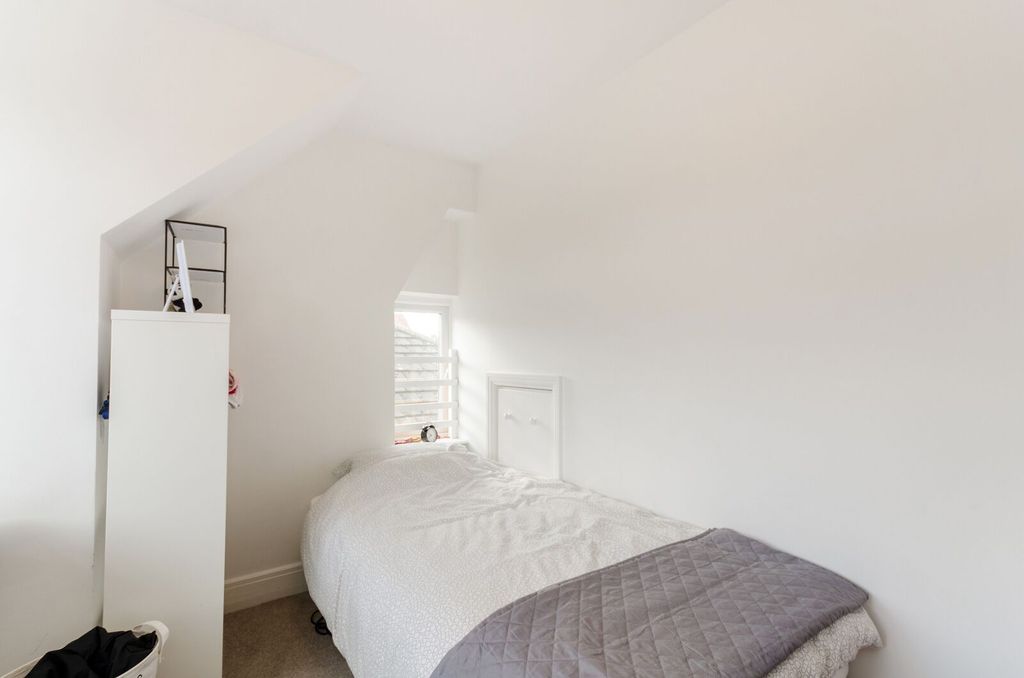 Additional image 5 of 3 bed maisonette for saleWestbury Road, New Malden KT3