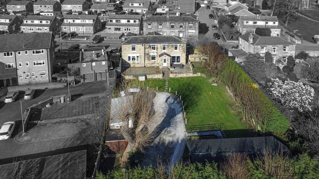 5 bed detached house for saleHorbury Road, Ossett WF5