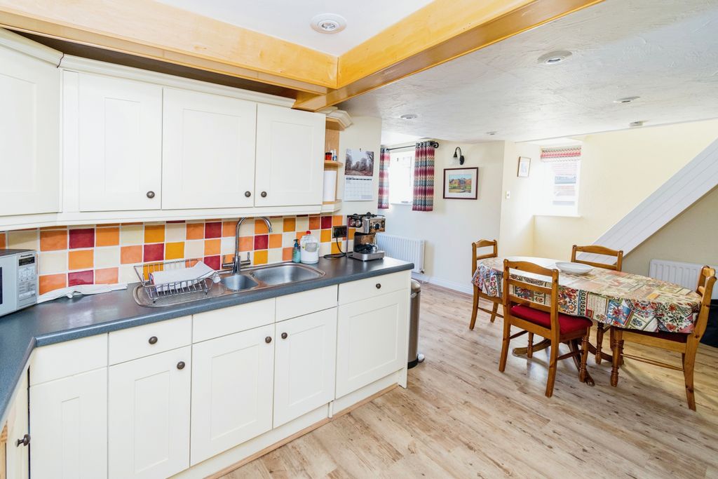 Additional image 13 of 3 bed cottage for salePikes Hill, Lyndhurst, Hampshire SO43