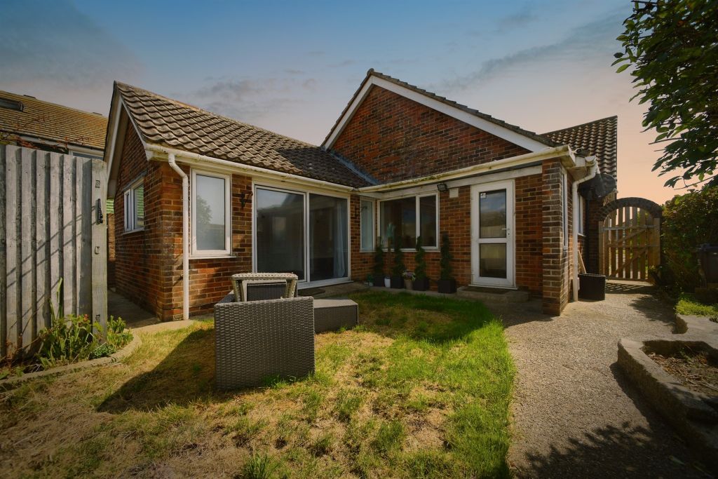 3 bed detached bungalow for saleSeaview Road, Peacehaven BN10