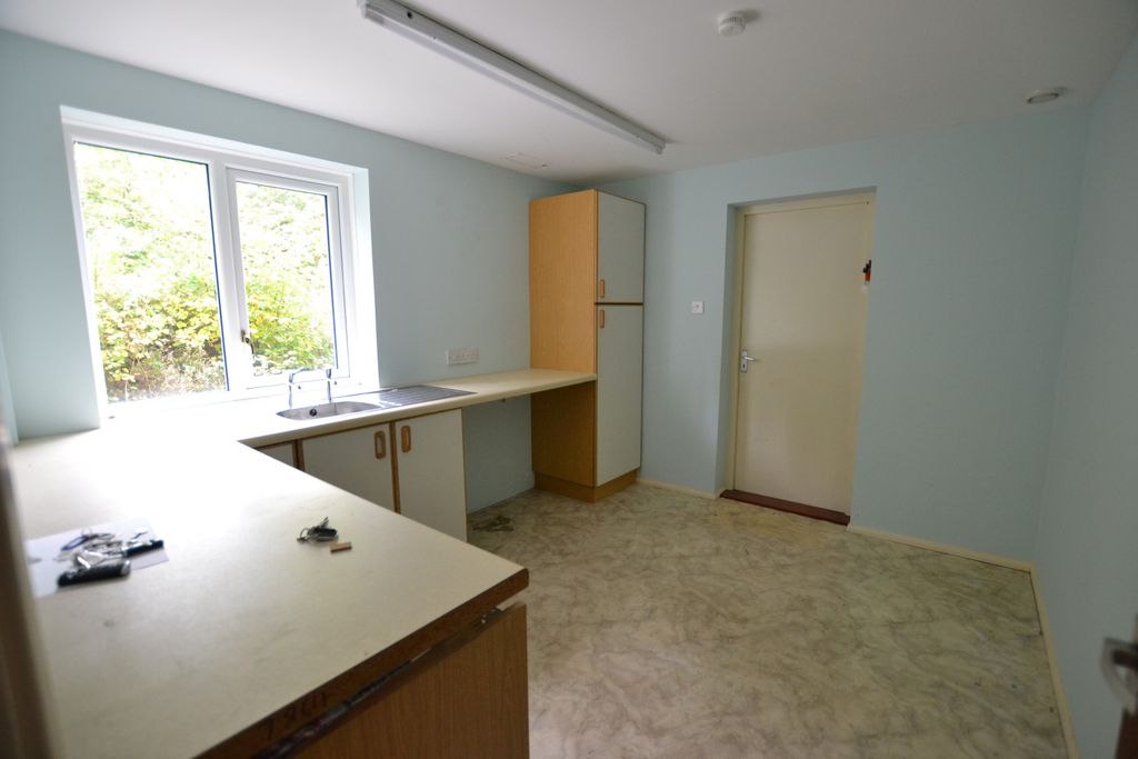 Additional image 5 of 4 bed detached house for saleGwynfe, Llangadog SA19