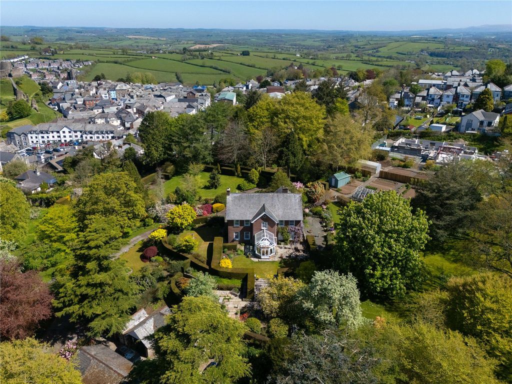 7 bed detached house for saleDunheved Road, Launceston, Cornwall PL15