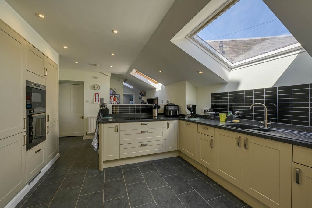 Additional image 8 of 4 bed semi-detached house for saleWaverley Road, Nairn IV12