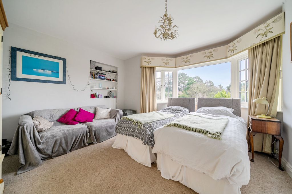 Additional image 9 of 2 bed flat for saleMare Hill Road, Pulborough RH20