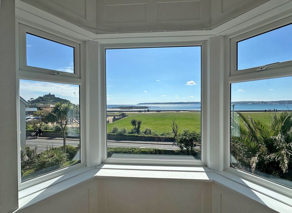 6 bed detached house for saleWest End, Marazion, Cornwall TR17