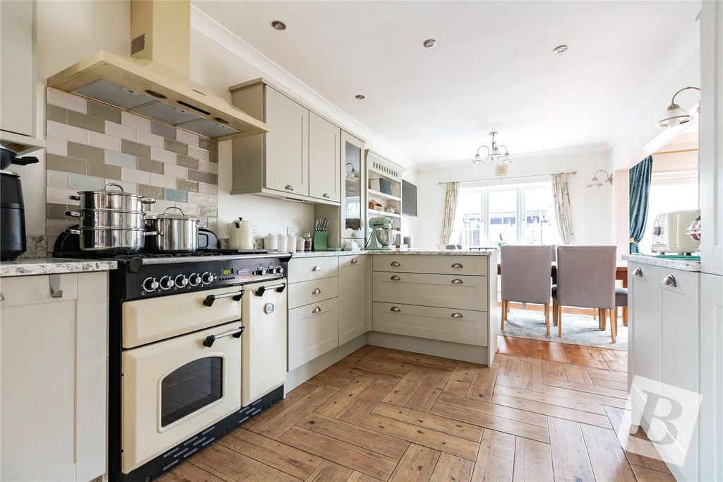Additional image 5 of 4 bed detached house for saleOnslow Gardens, Ongar, Essex CM5