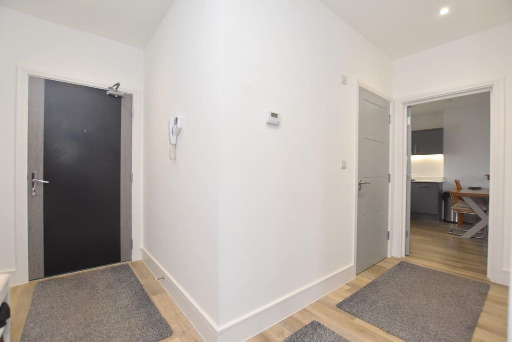 Additional image 4 of 2 bed flat for saleQueens Road, Littlestone TN28