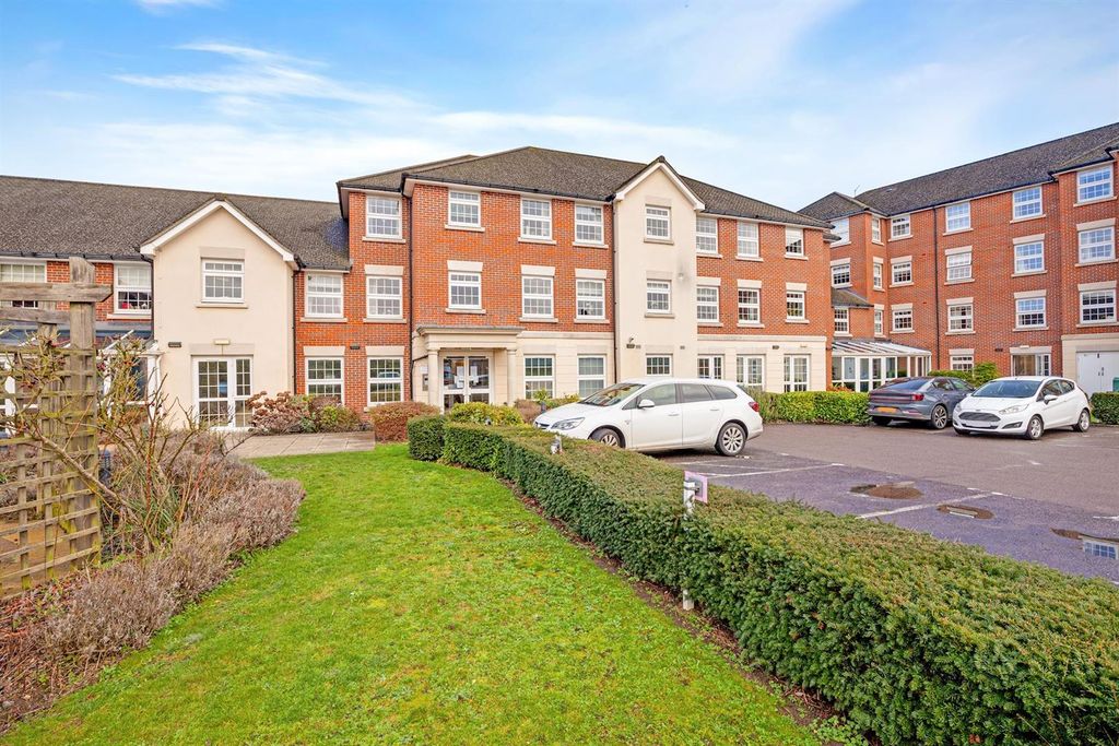 Additional image 15 of 1 bed flat for saleWeighbridge Court, 301 High Street, Chipping Ongar, Essex CM5