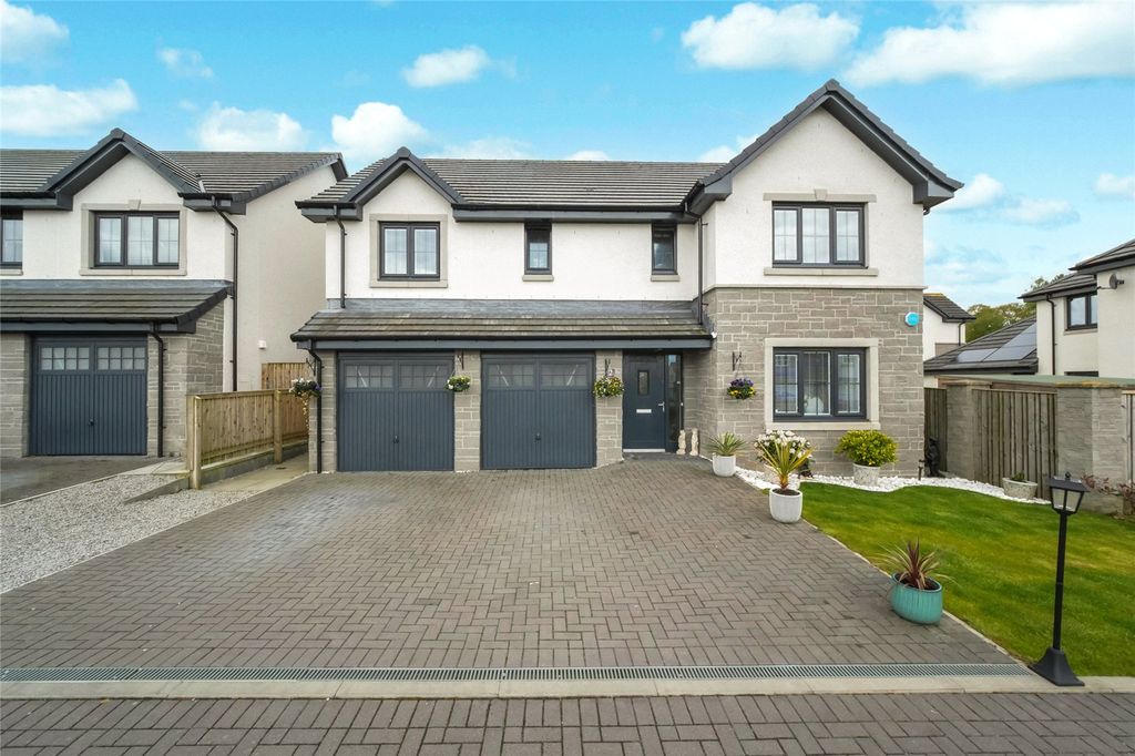 4 bed detached house for saleEast Cairn View, Livingston, West Lothian EH54
