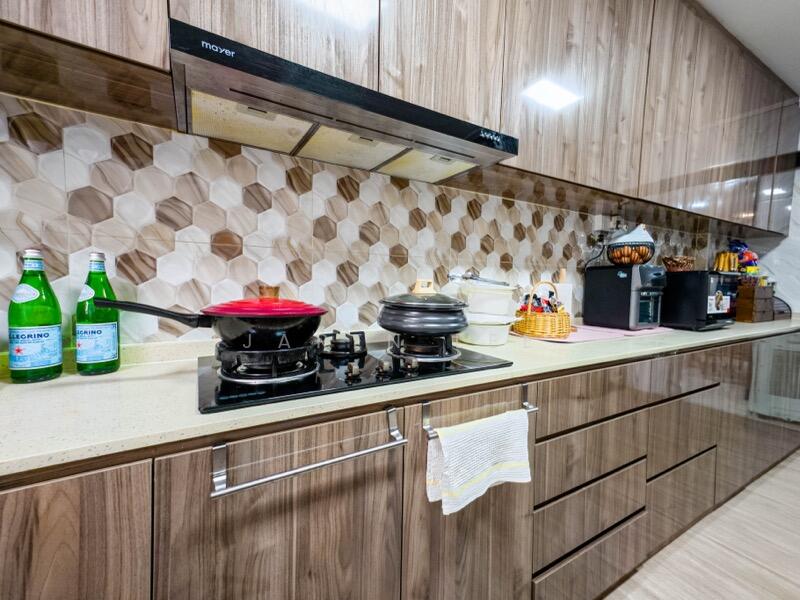 429 Woodlands Street 41 photo 4