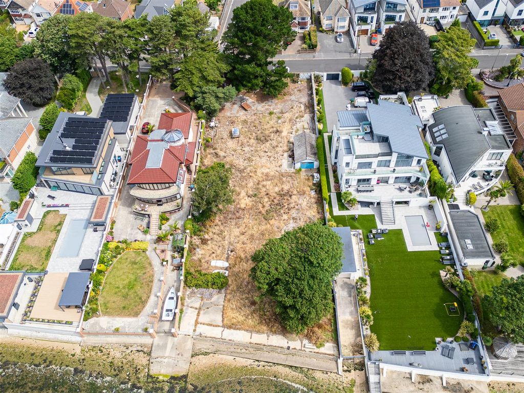 Additional image 5 of 5 bed property for saleBranksea Avenue, Poole BH15