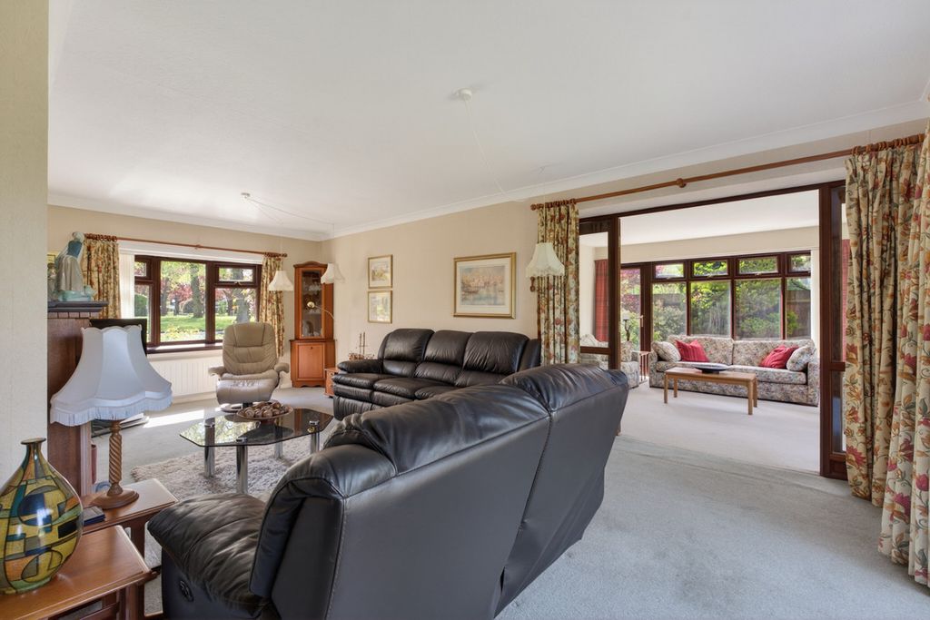 Additional image 18 of 5 bed detached house for saleBeverley Road, Leamington Spa, Warwickshire CV32