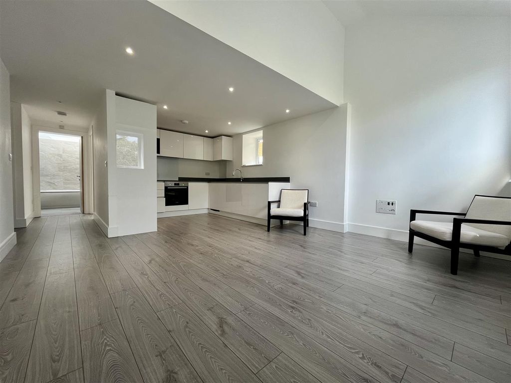 Additional image 2 of 2 bed maisonette for saleLime Grove, New Malden KT3
