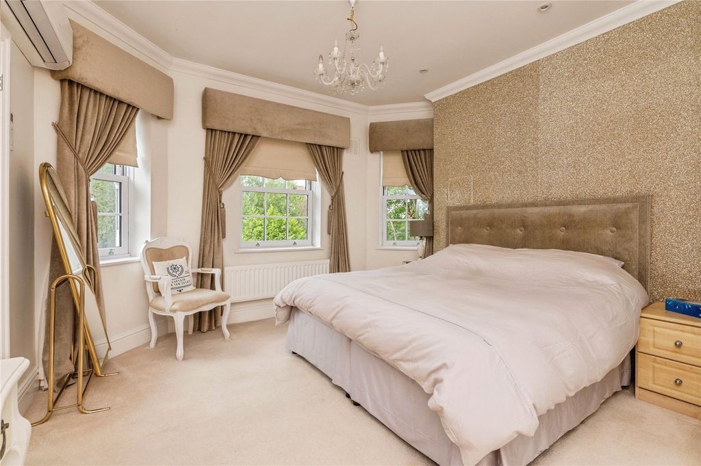 Additional image 32 of 2 bed terraced house for saleHigh Street, Ongar, Essex CM5
