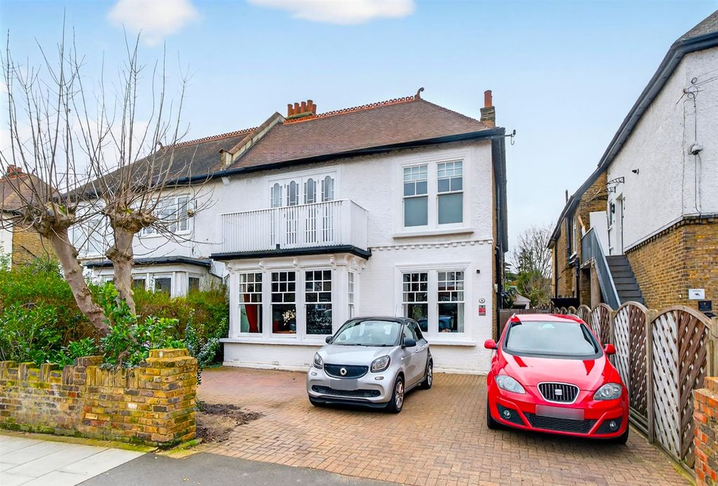 5 bed semi-detached house for saleMitcham Park, Mitcham CR4