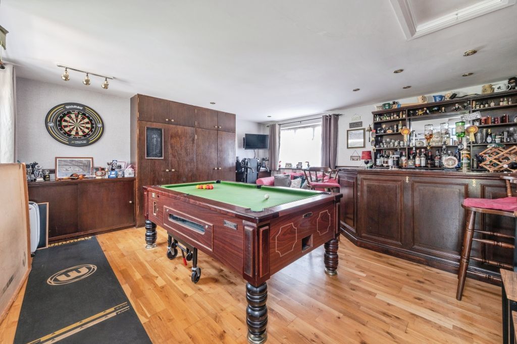 Additional image 3 of 4 bed detached house for saleHemingway Close, Newport Pagnell MK16