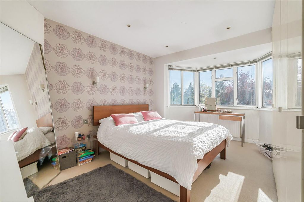 Additional image 26 of 5 bed semi-detached house for saleBeechcroft Avenue, New Malden KT3