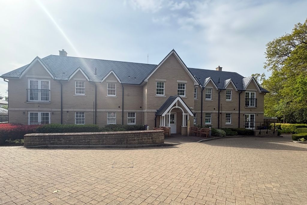 1 bed flat for saleAlexander Court, Mote Park, Maidstone ME15