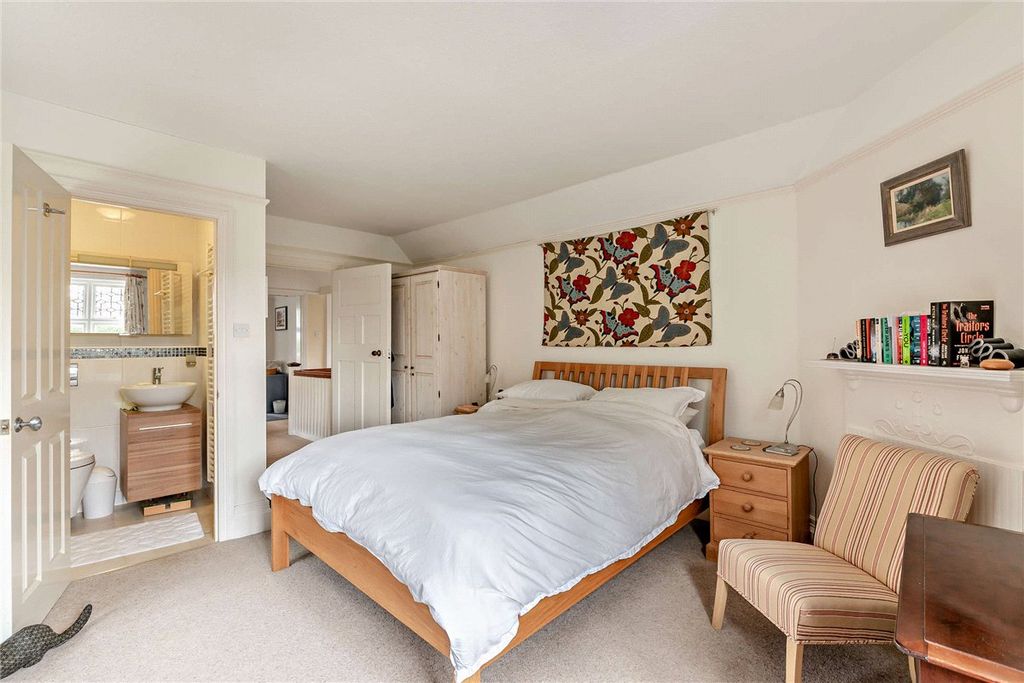 Additional image 15 of 5 bed detached house for saleAndover Road, Newbury, Berkshire RG14