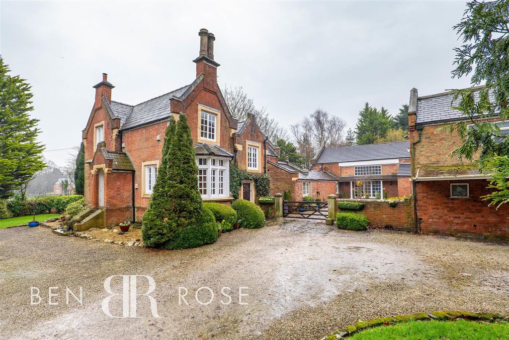 Additional image 8 of 4 bed detached house for saleThe Grange, D'urton Lane, Broughton, Preston PR3