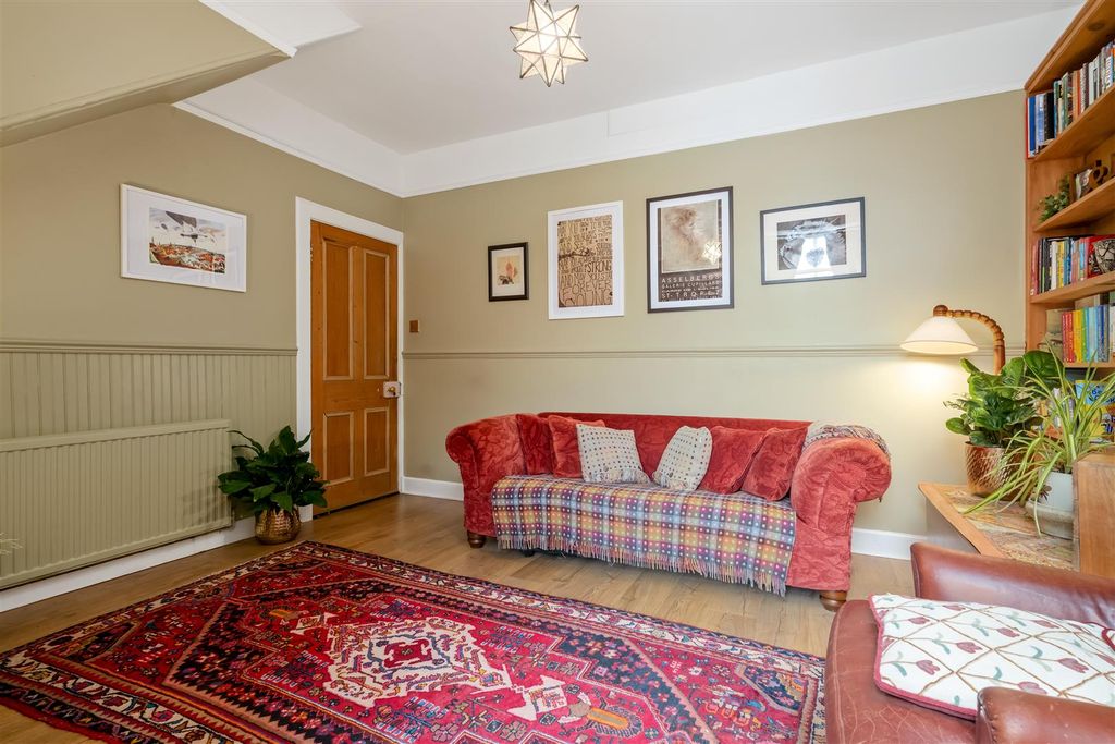 4 bed semi-detached house for saleMoncreiffe Terrace, Perth PH2 photo 4