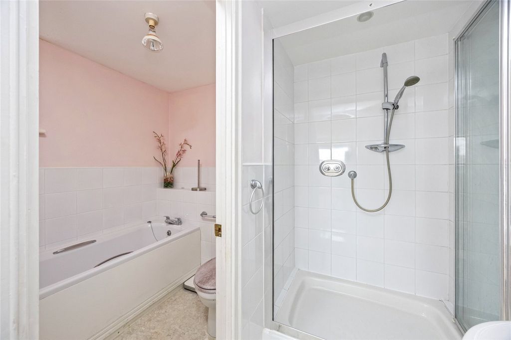 Additional image 6 of 2 bed flat for saleBrighton Road, Lancing, West Sussex BN15