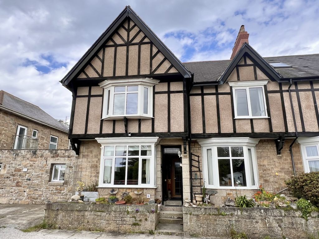 4 bed end terrace house for saleChyandour Square, Penzance TR18