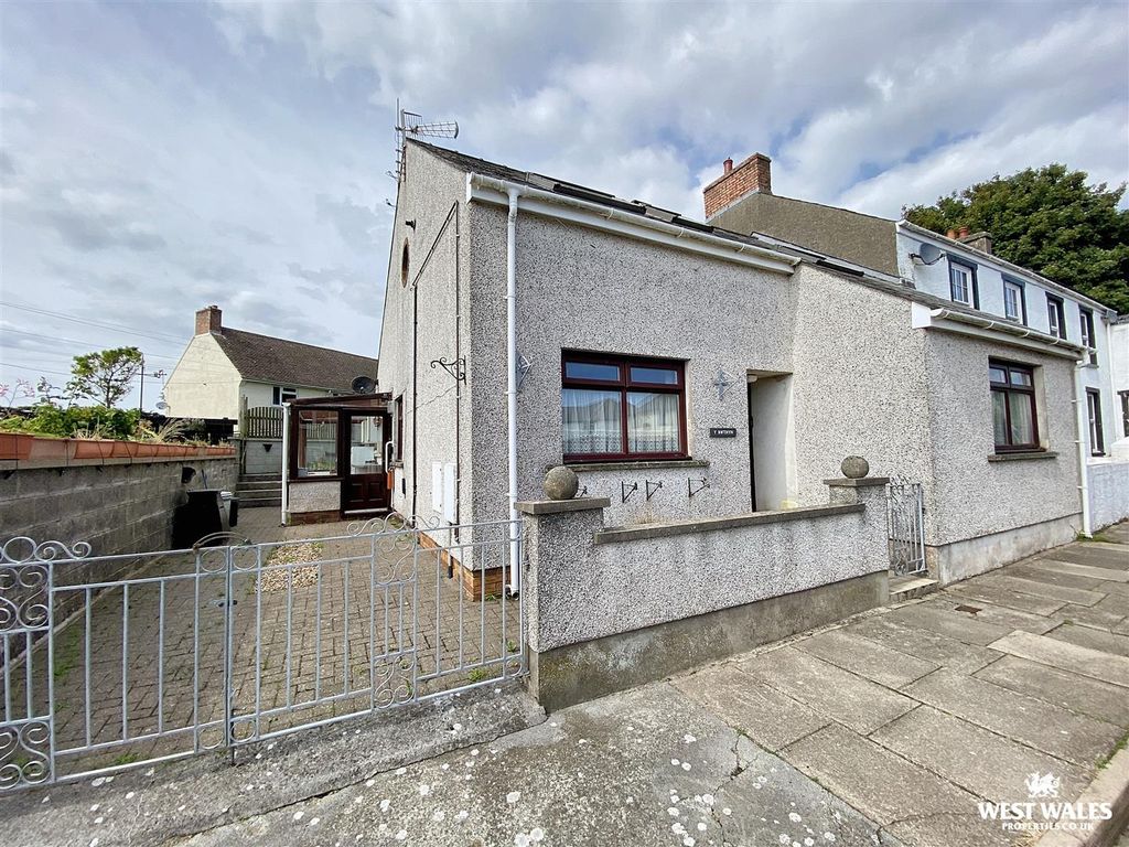 4 bed end terrace house for saleGolden Hill Road, Pembroke SA71