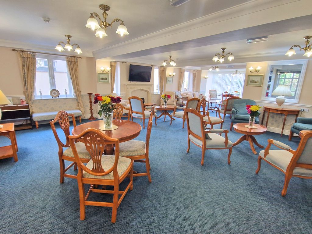 Additional image 10 of 1 bed flat for saleStoneleigh Court, John Street, Porthcawl CF36