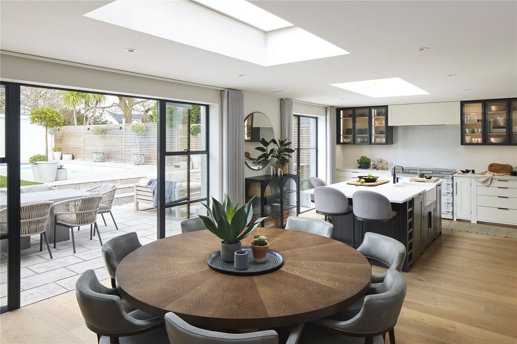 Additional image 2 of 5 bed detached house for saleElms Avenue, Poole, Dorset BH14