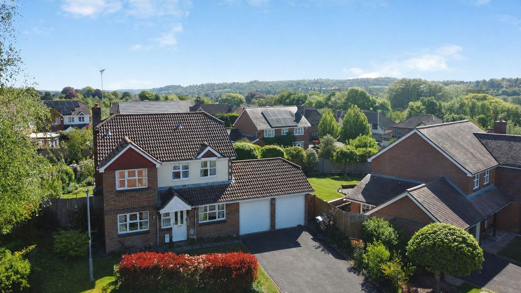 4 bed detached house for saleSassoon Walk, Marlborough SN8