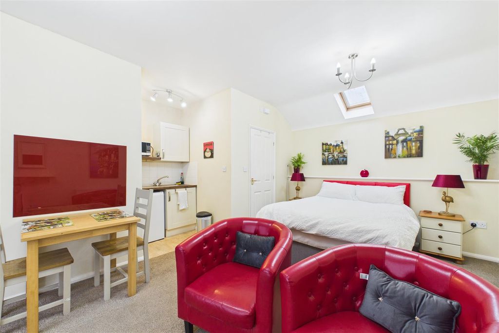 Additional image 20 of 7 bed detached house for saleLondon Road, Balderton, Newark NG24
