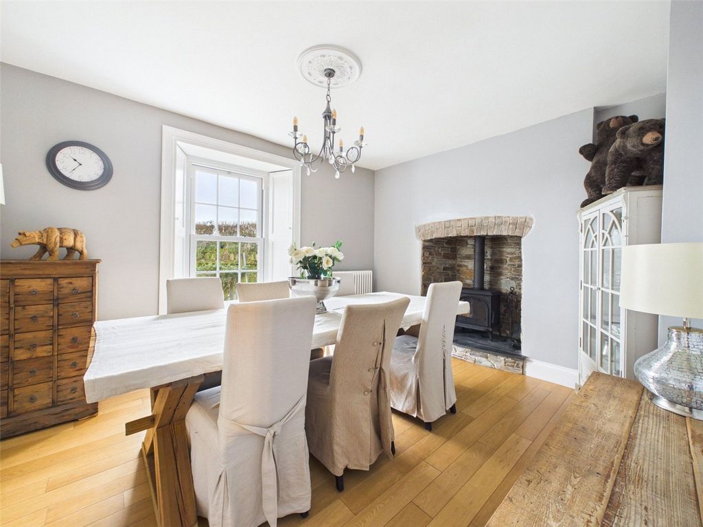 3 bed detached house for saleDaws House, Launceston PL15 photo 4