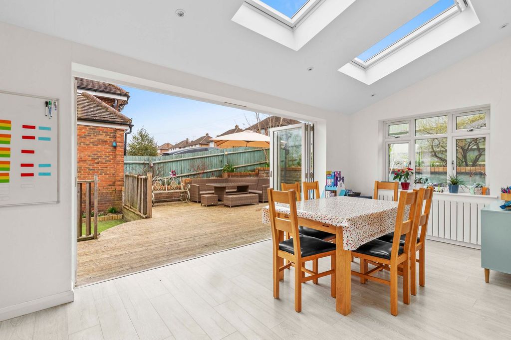 Additional image 2 of 4 bed semi-detached house for saleNew Road, Princes Risborough HP27