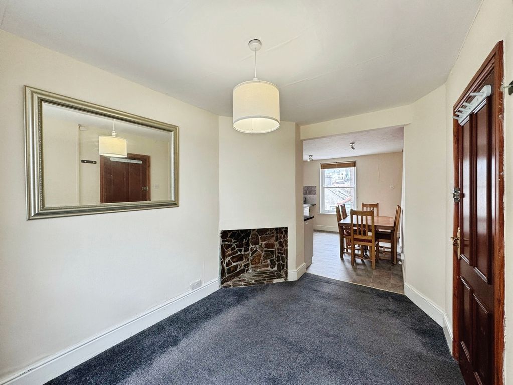 3 bed maisonette for saleCastle Street, Looe, Cornwall PL13 photo 5