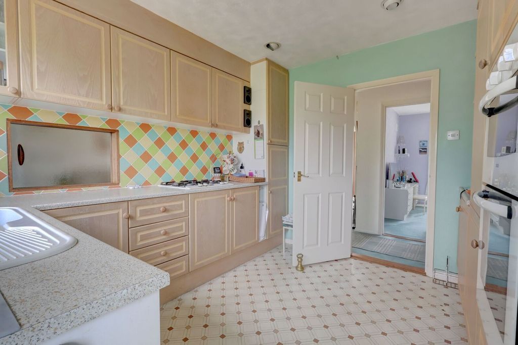 Additional image 7 of 3 bed bungalow for saleNew Road, Princes Risborough, Buckinghamshire HP27