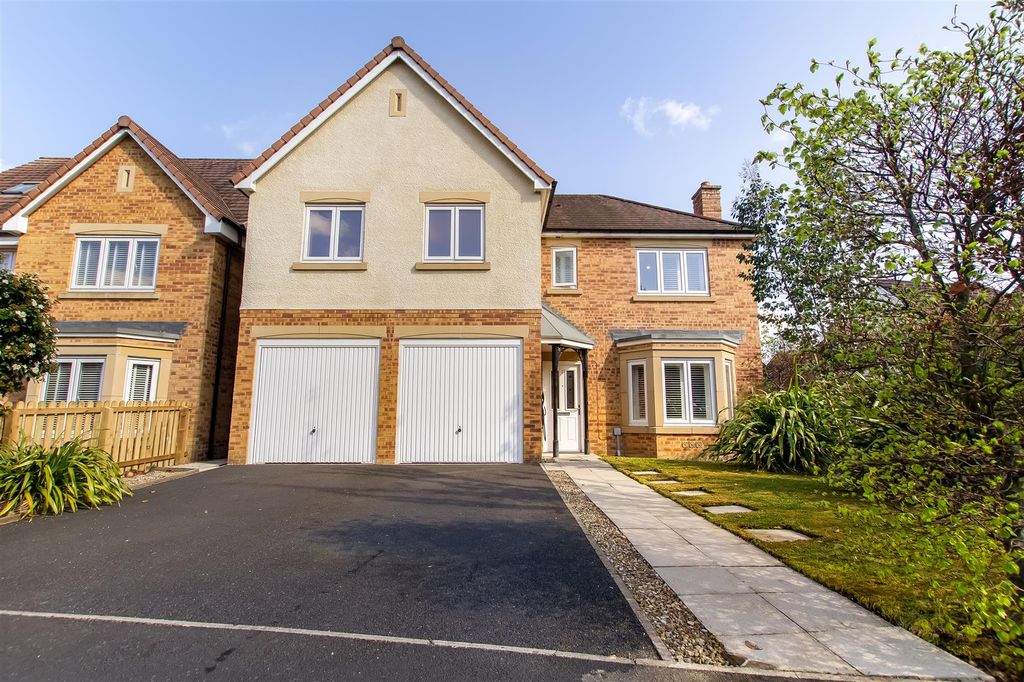 5 bed detached house for saleAnnand Way, Newton Aycliffe DL5