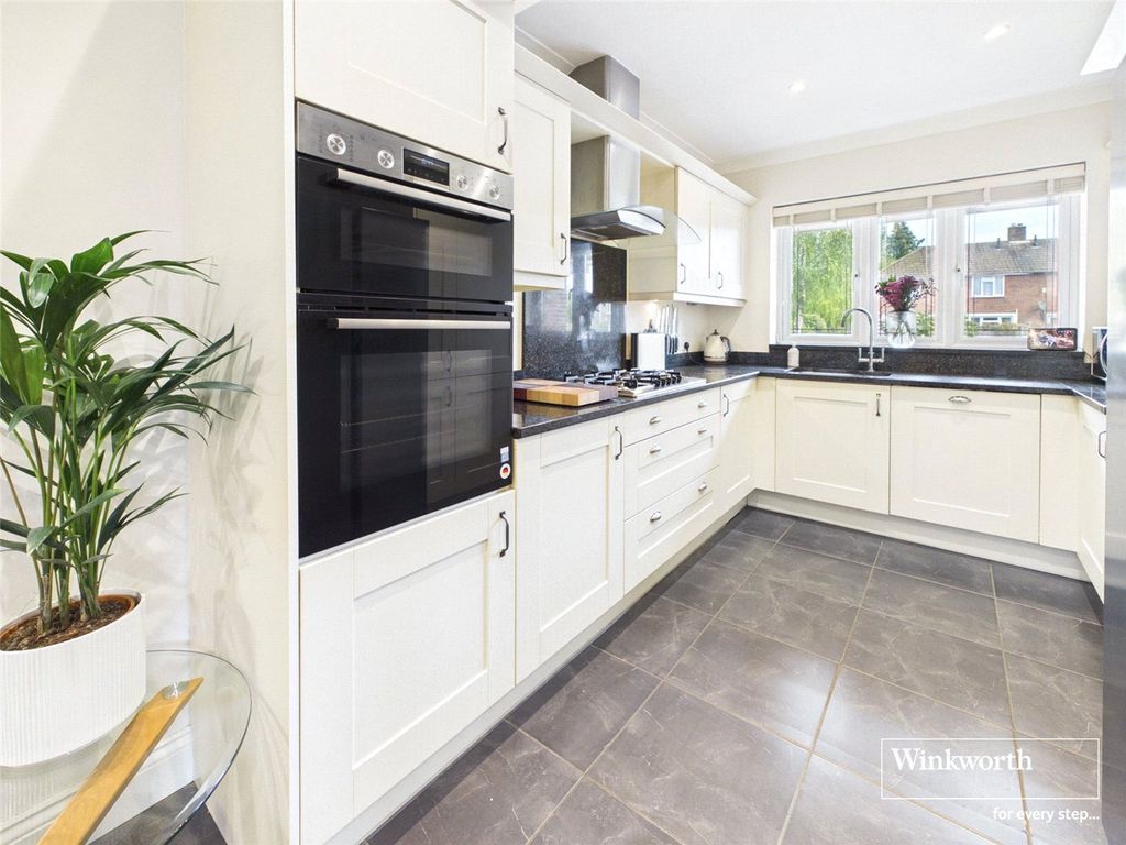 Additional image 7 of 4 bed detached house for saleEssex Street, Newbury, Berkshire RG14