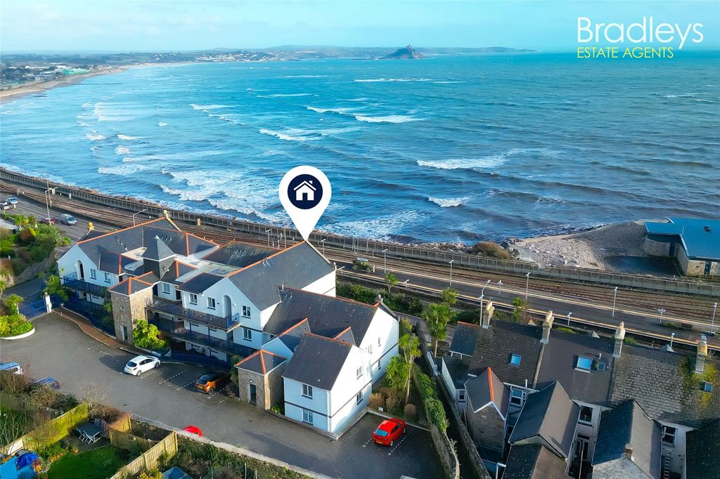 1 bed flat for saleChyandour Cliff, Penzance, Cornwall TR18