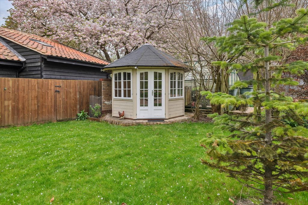 Additional image 22 of 4 bed semi-detached house for saleCotton End Road, Exning, Suffolk CB8