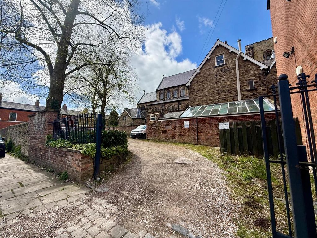 Additional image 16 of 2 bed flat for saleSt Albans Place. Chester Road, Macclesfield SK11