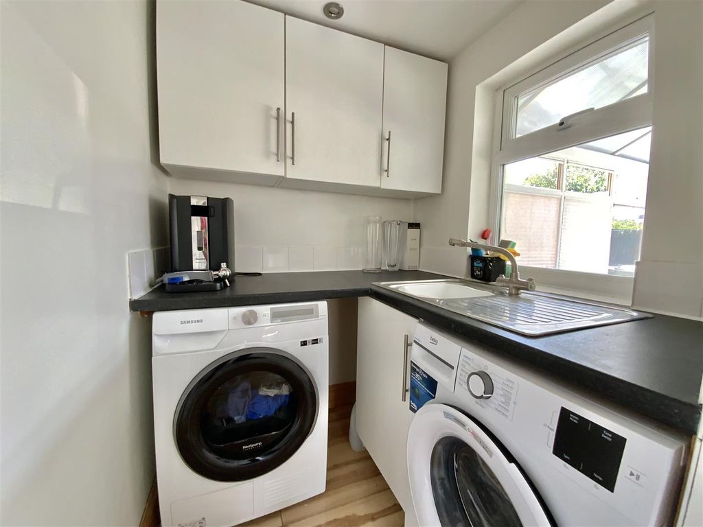 Additional image 13 of 4 bed detached house for saleMountsfield Close, Newport Pagnell MK16