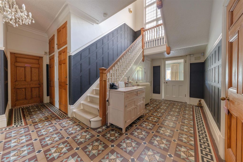 Additional image 7 of 5 bed detached house for saleThe Drive, Kingsley, Northampton NN1