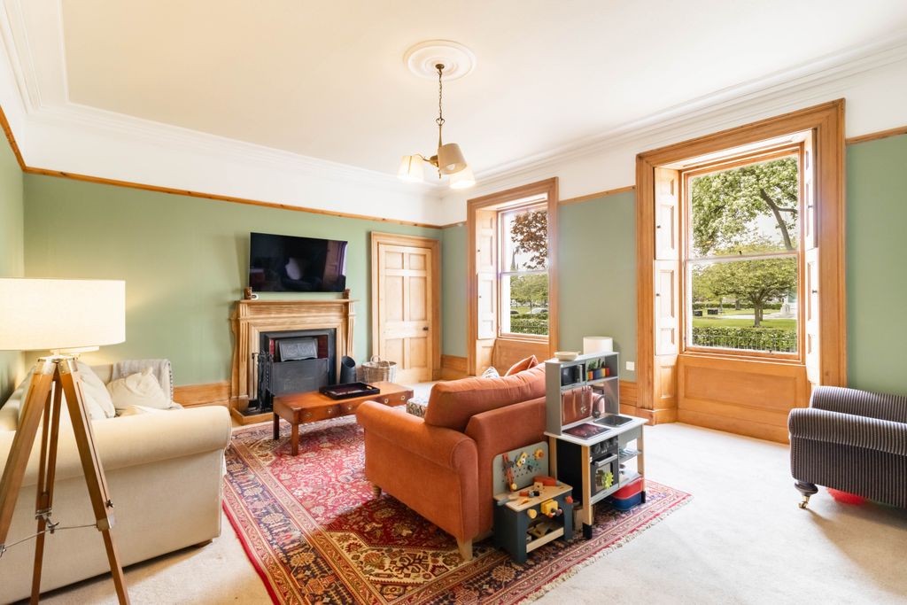 Additional image 4 of 4 bed town house for saleUnion Place, Montrose DD10