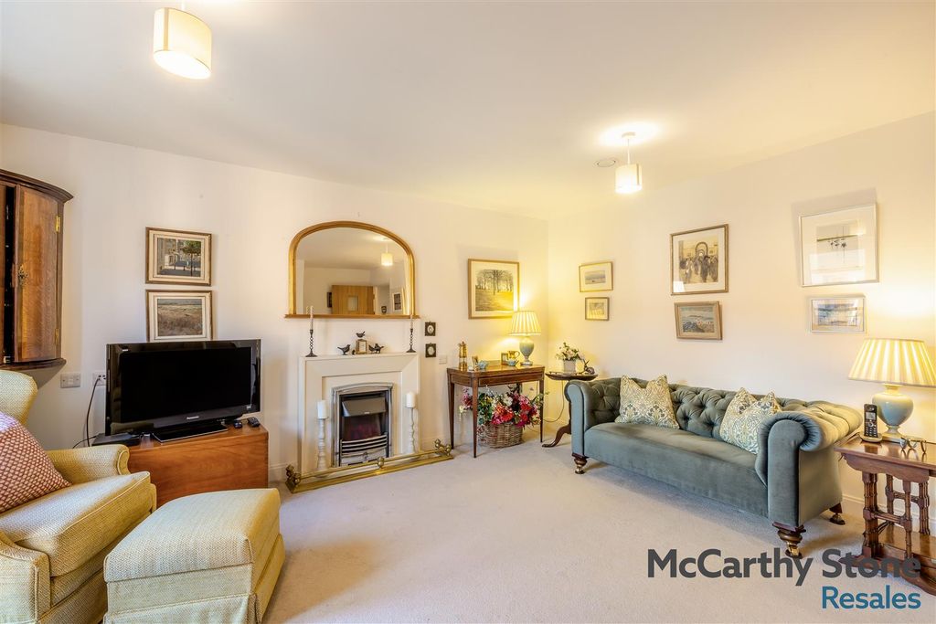 Additional image 3 of 2 bed flat for saleElizabeth House, St. Giles Mews, Stony Stratford, Milton Keynes MK11