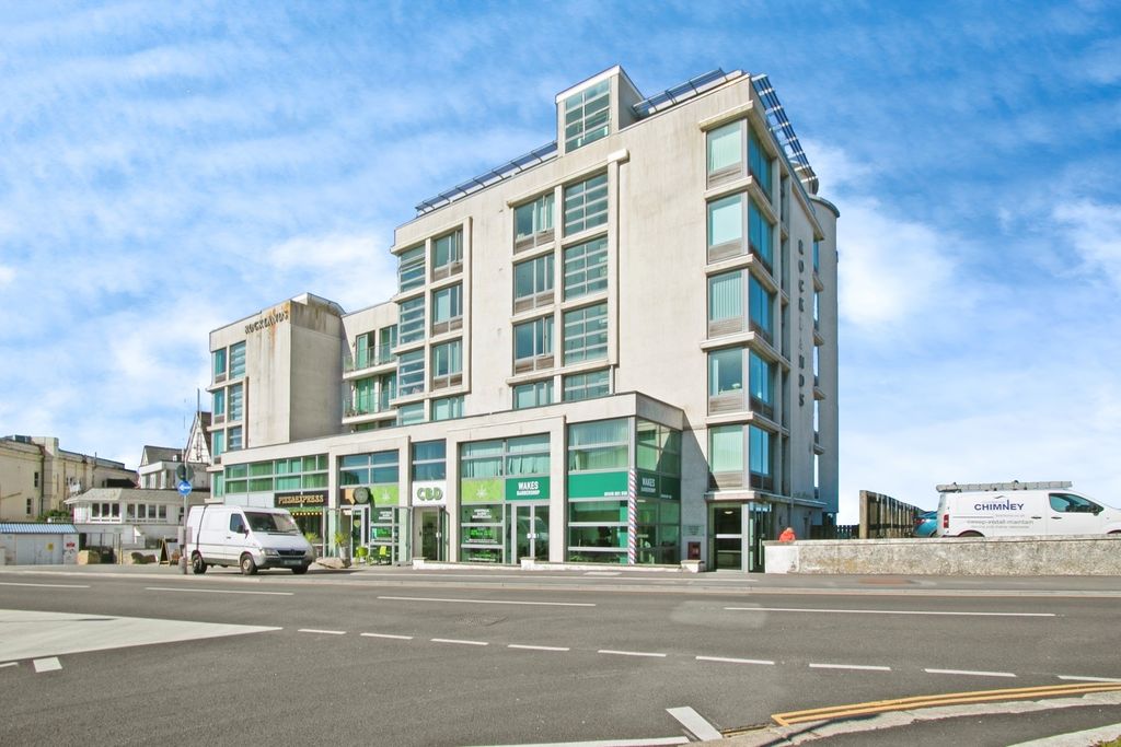 2 bed flat for saleNarrowcliff, Newquay, Cornwall TR7