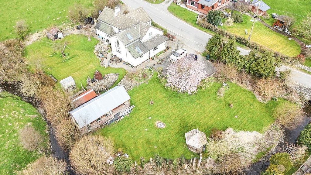 4 bed detached house for saleLlanfair Caereinion, Welshpool SY21