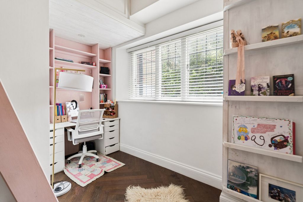 Additional image 15 of 3 bed flat for saleHighfields, Marlow SL7