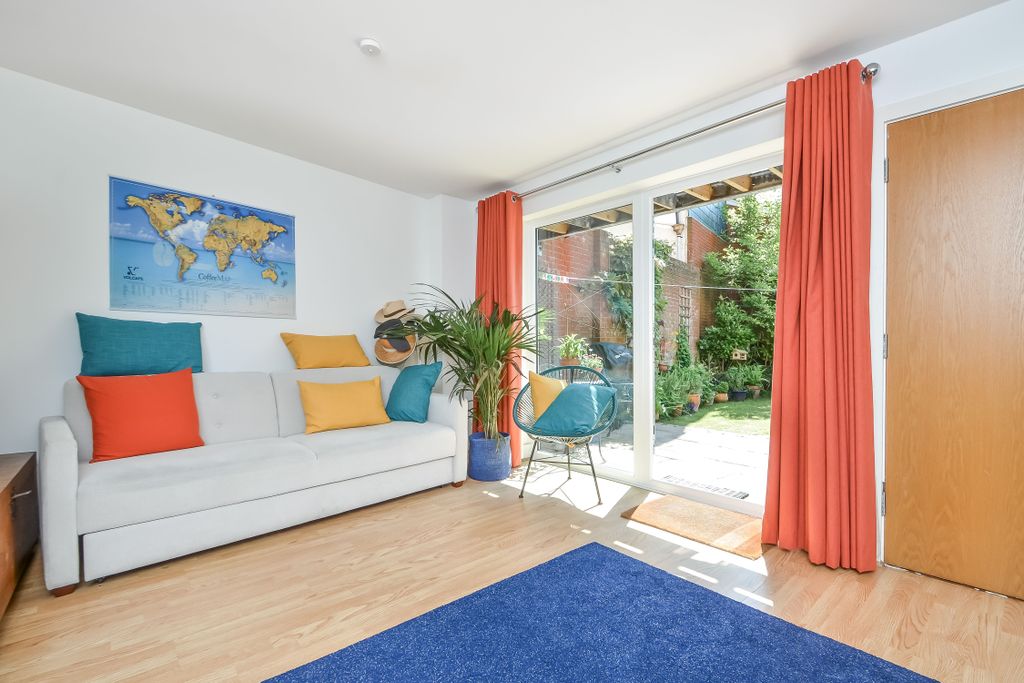 Additional image 13 of 4 bed town house for saleOld Portsmouth, Hampshire PO1